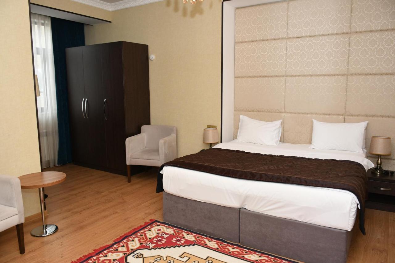 Square Baku Hotel Eksteriør billede