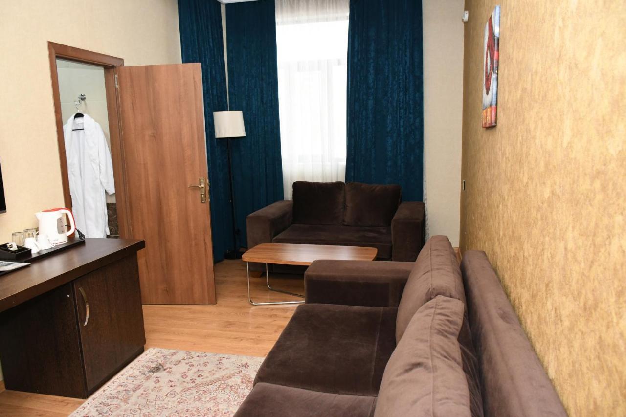 Square Baku Hotel Eksteriør billede