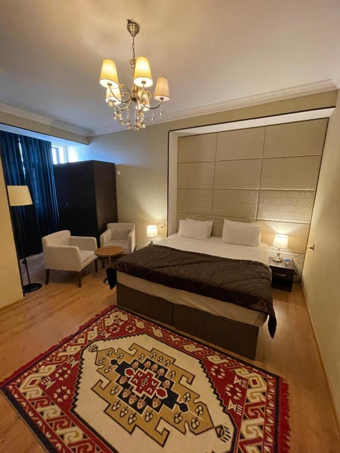 Square Baku Hotel Eksteriør billede